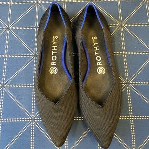 Rothy’s Black Pointe